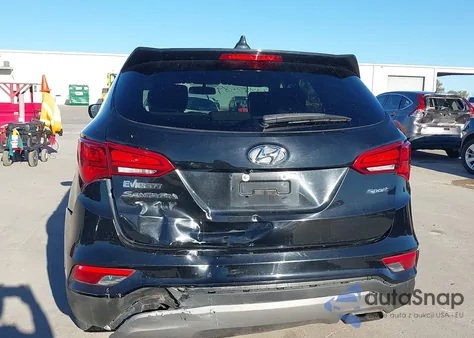 2017 Hyundai Santa Fe Sport 2.4L z USA, uszkodzony, nr VIN 5XYZT3LB0HG434423